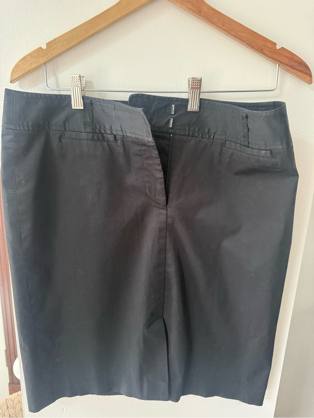 Ann Taylor Black knee length  Skirt with straight front Pencil Shape